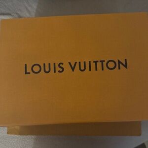 2 Louis Vuitton shoe box with 2 LV shoe dust bag and blue ribbon